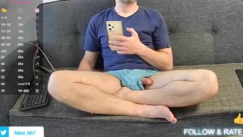 Snapshot of ydk7 chatting on 05-12-26, 03:42 Maxi online show from 05-12-26, 03:42