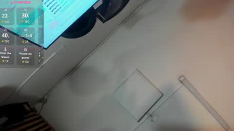 Snapshot of yeidonn chatting on 06-10-26, 03:29 Yeidonn online show from 06-10-26, 03:29
