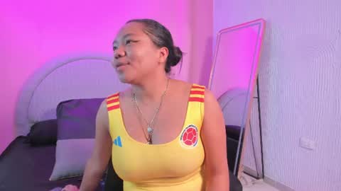 yeika_foxy online show from 06-17-26, 11:23