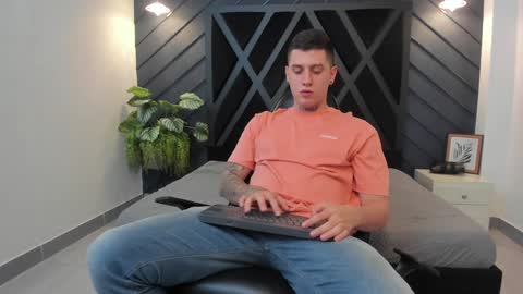 YEIKO ROMERO online show from 12-19-24, 11:25