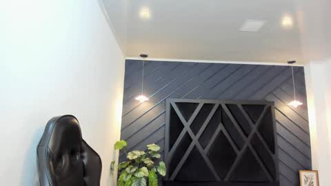 YEIKO ROMERO online show from 01-02-25, 11:06