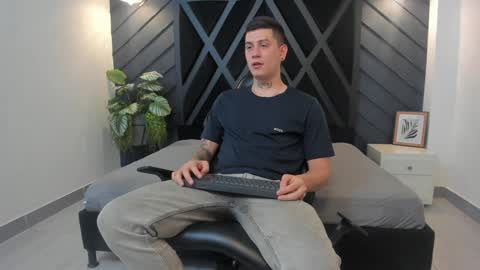 YEIKO ROMERO online show from 01-07-25, 11:14