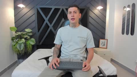 YEIKO ROMERO online show from 01-30-25, 05:17