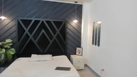 YEIKO ROMERO online show from 02-01-25, 06:08