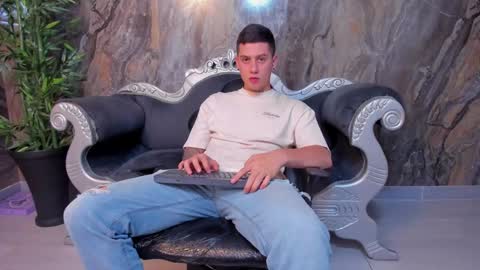 YEIKO ROMERO online show from 02-06-25, 11:48