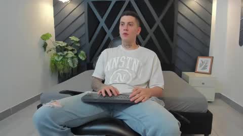 YEIKO ROMERO online show from 02-26-25, 05:39