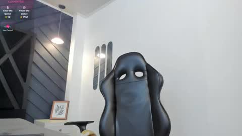 YEIKO ROMERO online show from 02-28-25, 09:01