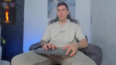 YEIKO ROMERO online show from 10-08-25, 02:25