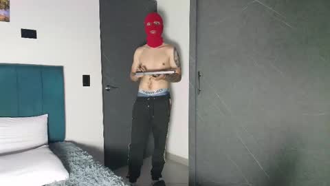 Snapshot of yeisongomezz chatting on 10-11-25, 06:45 yeisongomezz online show from 10-11-25, 06:45