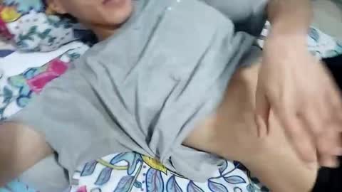 Snapshot of yeisongomezz chatting on 10-17-25, 12:01 yeisongomezz online show from 10-17-25, 12:01