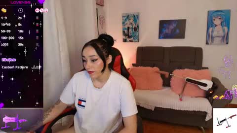 Snapshot of yeliana_sexy chatting on 07-15-26, 11:43 Valery online show from 07-15-26, 11:43