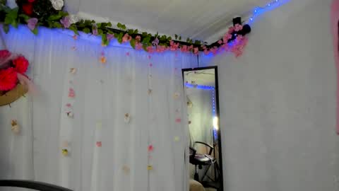 YELINA online show from 03-20-26, 10:47