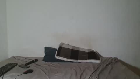 yellowmellow01 online show from 03-24-26, 06:46