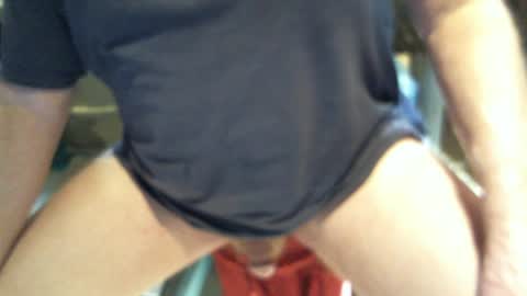 Snapshot of yellowsnakes chatting on 05-20-26, 02:56 . y e l l o w s n a k e s . online show from 05-20-26, 02:56