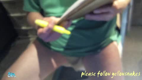 Snapshot of yellowsnakes chatting on 06-25-26, 10:53 . y e l l o w s n a k e s . online show from 06-25-26, 10:53