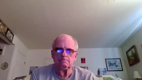 Snapshot of yellowsnowman70 chatting on 03-25-26, 05:30 yellowsnowman70 online show from 03-25-26, 05:30