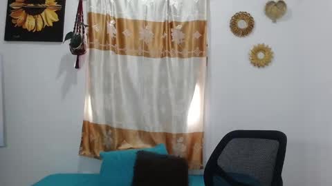 Snapshot of yemaya_28 chatting on 02-09-25, 01:25 Yemaya 28 online show from 02-09-25, 01:25