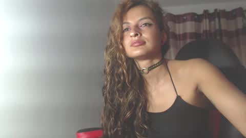 Snapshot of yemaya_28 chatting on 03-16-26, 05:44 Yemaya 28 online show from 03-16-26, 05:44