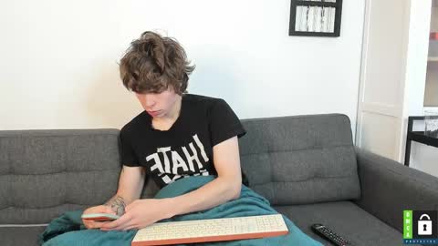 Yen online show from 10-12-25, 07:40