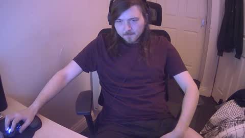 Snapshot of yeovil_alex chatting on 12-20-24, 02:05 Alex online show from 12-20-24, 02:05