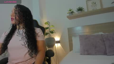 Y E R A  online show from 01-14-26, 12:00