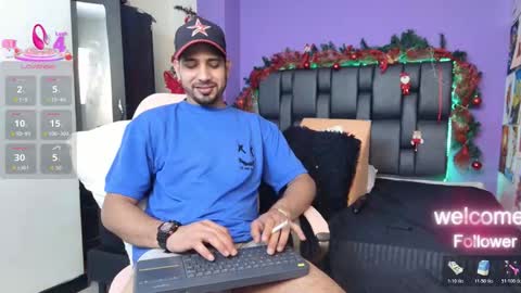 Snapshot of yerk_drom chatting on 12-16-25, 06:35 yerk_drom online show from 12-16-25, 06:35