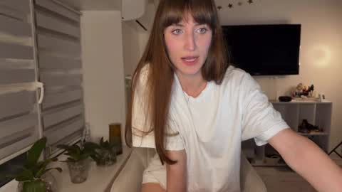 Snapshot of yes_to_heaven chatting on 05-23-26, 08:46 Zoe online show from 05-23-26, 08:46