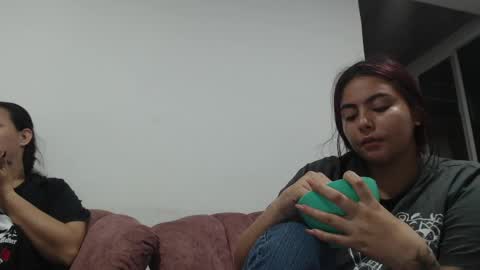 yessica and andres online show from 05-07-26, 02:28