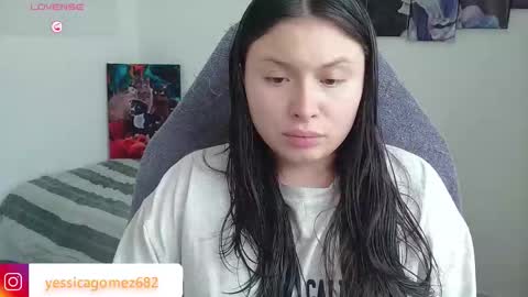 yessica_gomez01 online show from 02-16-26, 09:44
