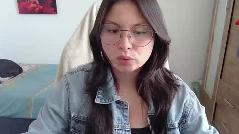 yessica_gomez01 online show from 04-30-26, 09:08