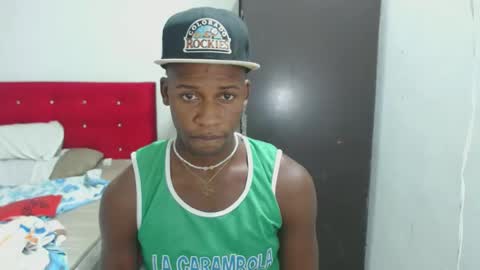 yeycom_hot07 online show from 02-10-25, 07:49