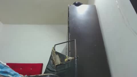 yeycom_hot07 online show from 02-14-25, 01:34
