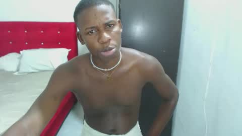 yeycom_hot07 online show from 02-15-25, 08:43