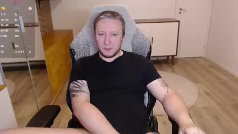 Snapshot of yhdxhy chatting on 02-20-26, 07:03 James online show from 02-20-26, 07:03