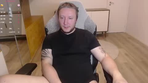 Snapshot of yhdxhy chatting on 03-06-26, 09:00 James online show from 03-06-26, 09:00