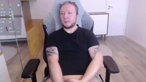 Snapshot of yhdxhy chatting on 03-29-26, 01:00 James online show from 03-29-26, 01:00