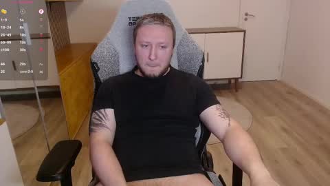 Snapshot of yhdxhy chatting on 04-04-26, 11:46 James online show from 04-04-26, 11:46