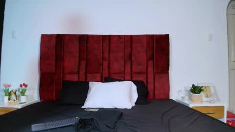 Snapshot of yiinyang69 chatting on 10-06-25, 10:51 YIN YANG online show from 10-06-25, 10:51