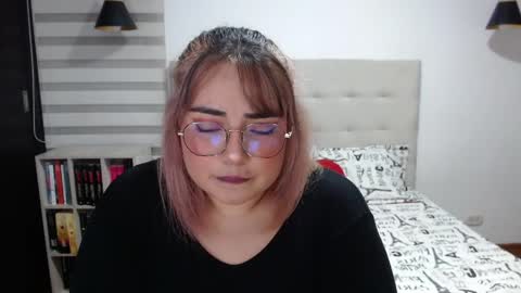 hii i am yini online show from 04-08-26, 02:55