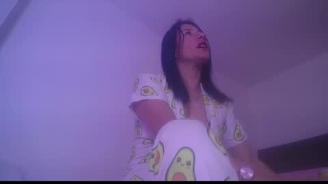 Yiny online show from 11-08-25, 09:09