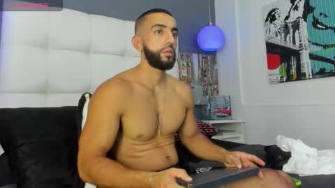 Yiyo online show from 11-09-25, 08:12