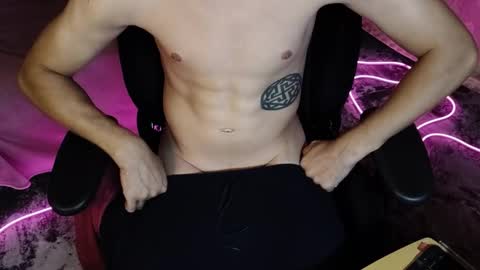 Snapshot of ylk_ chatting on 09-19-25, 06:52 Darius online show from 09-19-25, 06:52