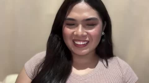 Snapshot of yllanahard chatting on 12-20-24, 10:00 yllana love online show from 12-20-24, 10:00