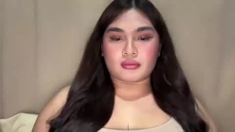 Snapshot of yllanahard chatting on 12-21-24, 05:40 yllana love online show from 12-21-24, 05:40