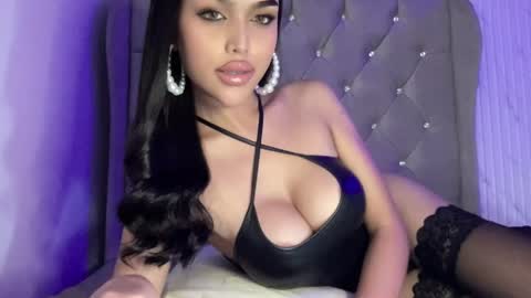 Snapshot of ylonagrae chatting on 04-17-26, 06:11 ylonagrae online show from 04-17-26, 06:11