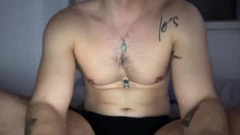 Snapshot of yngspaniard chatting on 12-21-24, 10:30 yngspaniard online show from 12-21-24, 10:30