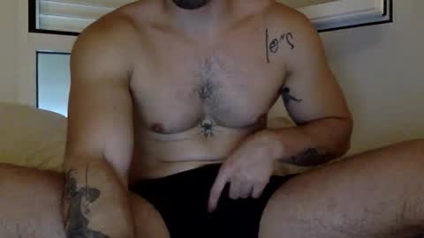 Snapshot of yngspaniard chatting on 10-15-25, 05:24 yngspaniard online show from 10-15-25, 05:24