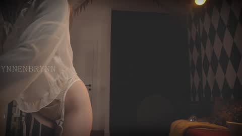 Snapshot of ynnenbrynn chatting on 01-03-25, 01:25 ynnenbrynn online show from 01-03-25, 01:25