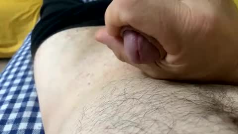 Snapshot of ynno31 chatting on 10-22-25, 08:52 Giannis online show from 10-22-25, 08:52