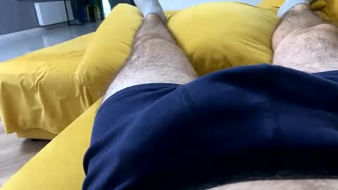 Snapshot of ynno31 chatting on 11-12-25, 08:41 Giannis online show from 11-12-25, 08:41